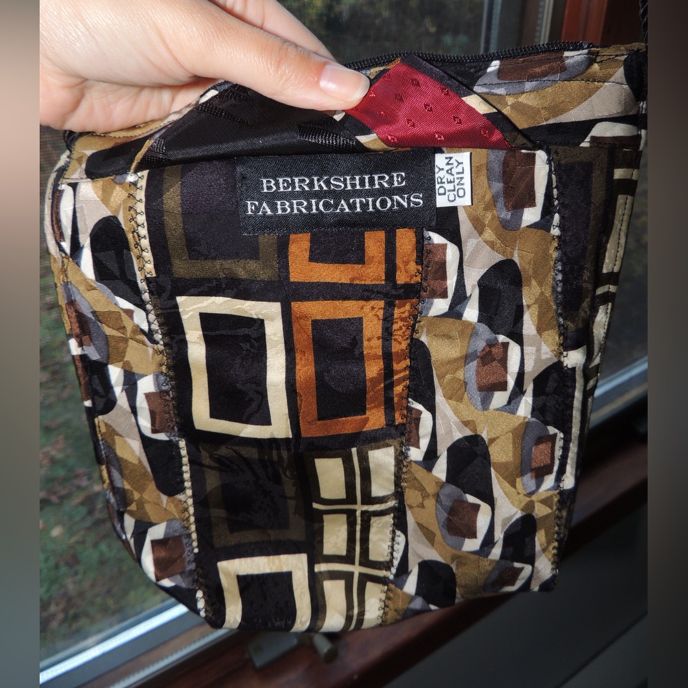 Multicolor Crossbody Bag and Coinpurse